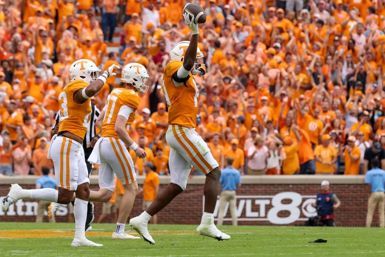 Postgame Notes: #11/10 Tennessee 24, #7/7 Alabama 17