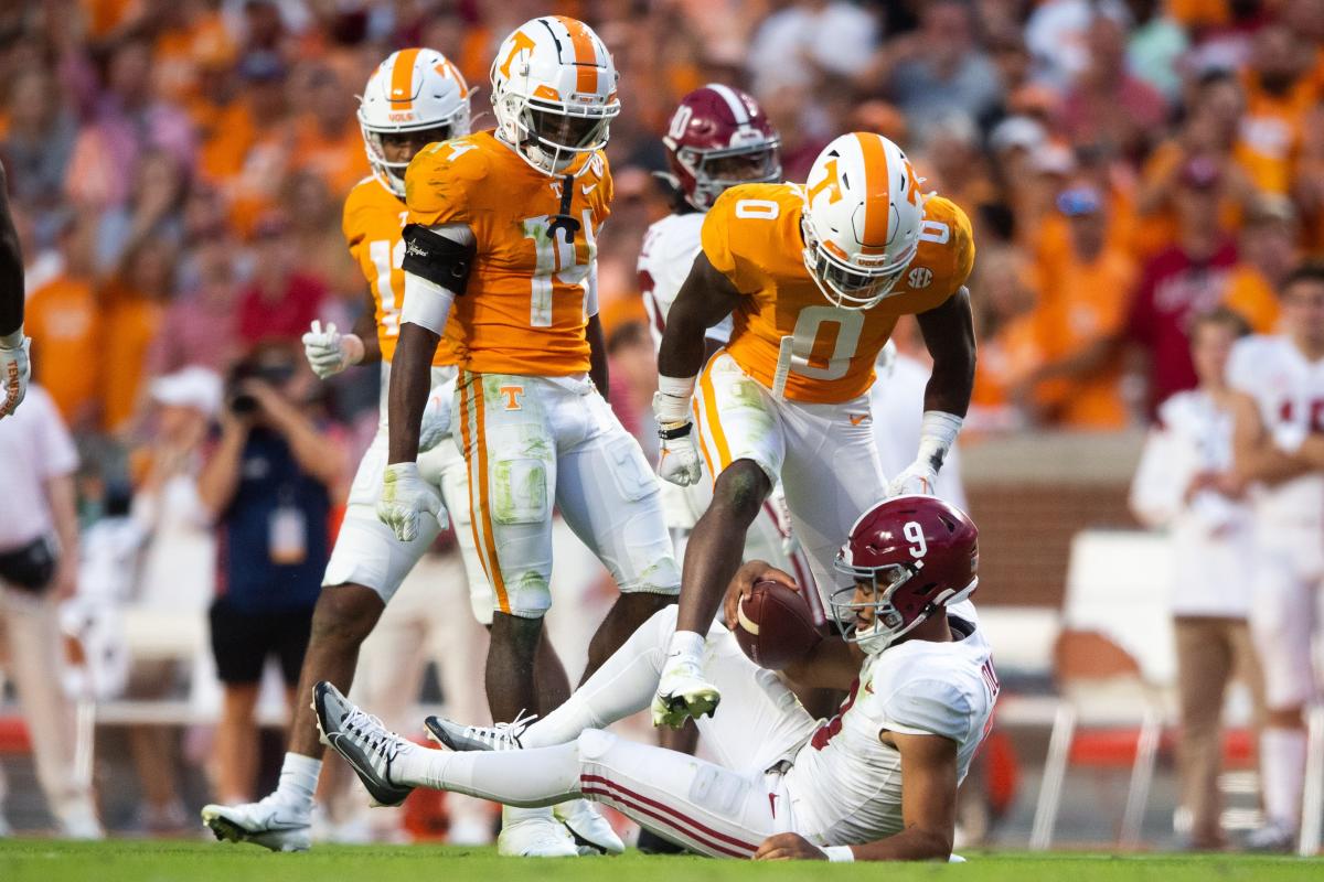 Postgame Notes: #11/10 Tennessee 24, #7/7 Alabama 17